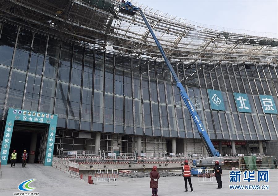 北京新机场航站楼已实现功能性封顶封围 1